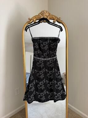 Vintage Y2K 90s Necessary Objects Floral Embroidered Black Strapless Dress